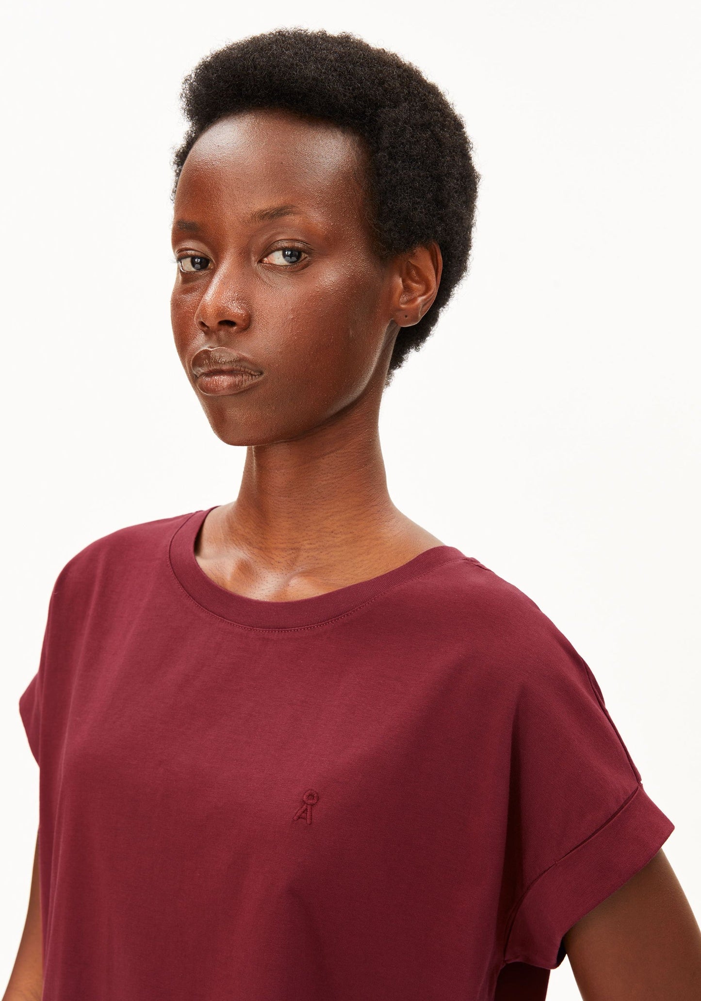Idaara T-shirt - Velvet Red