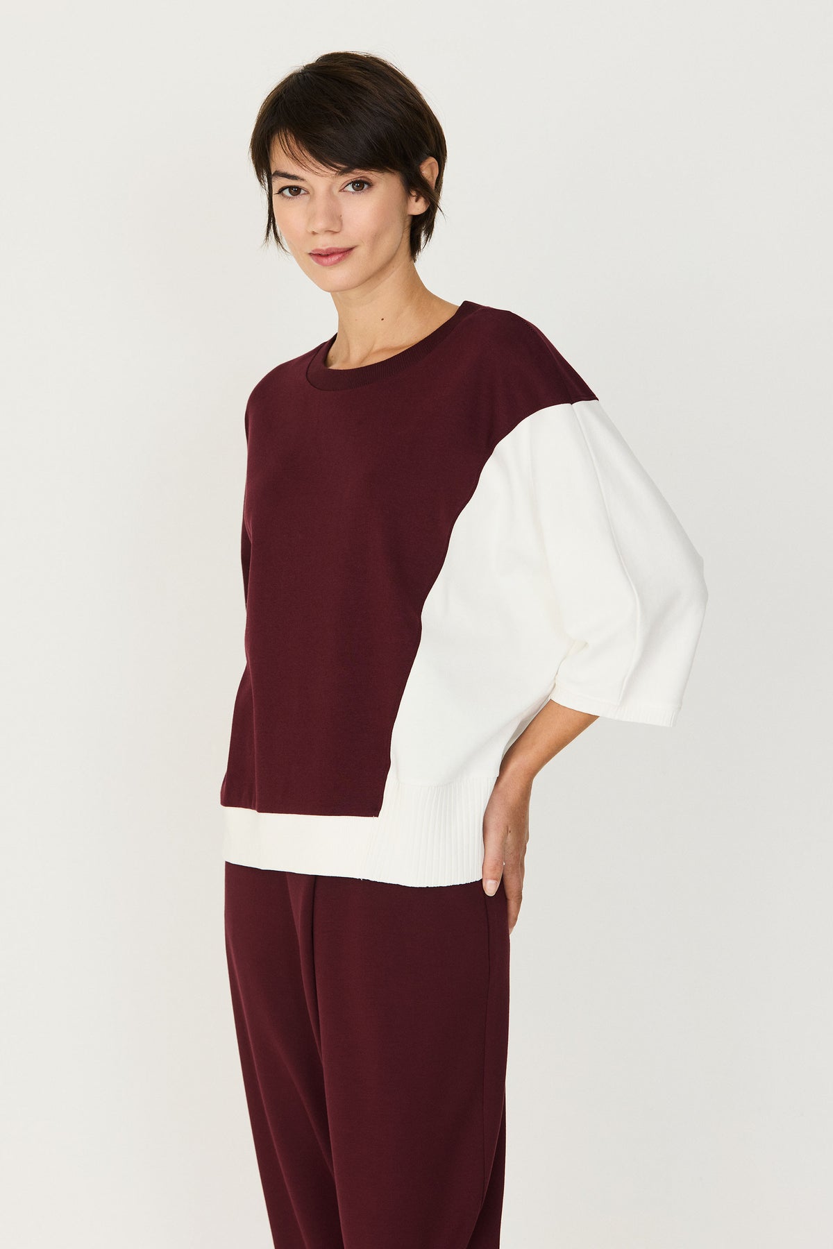 LAST ONE in S - Aloria T-Shirt - Burgundy