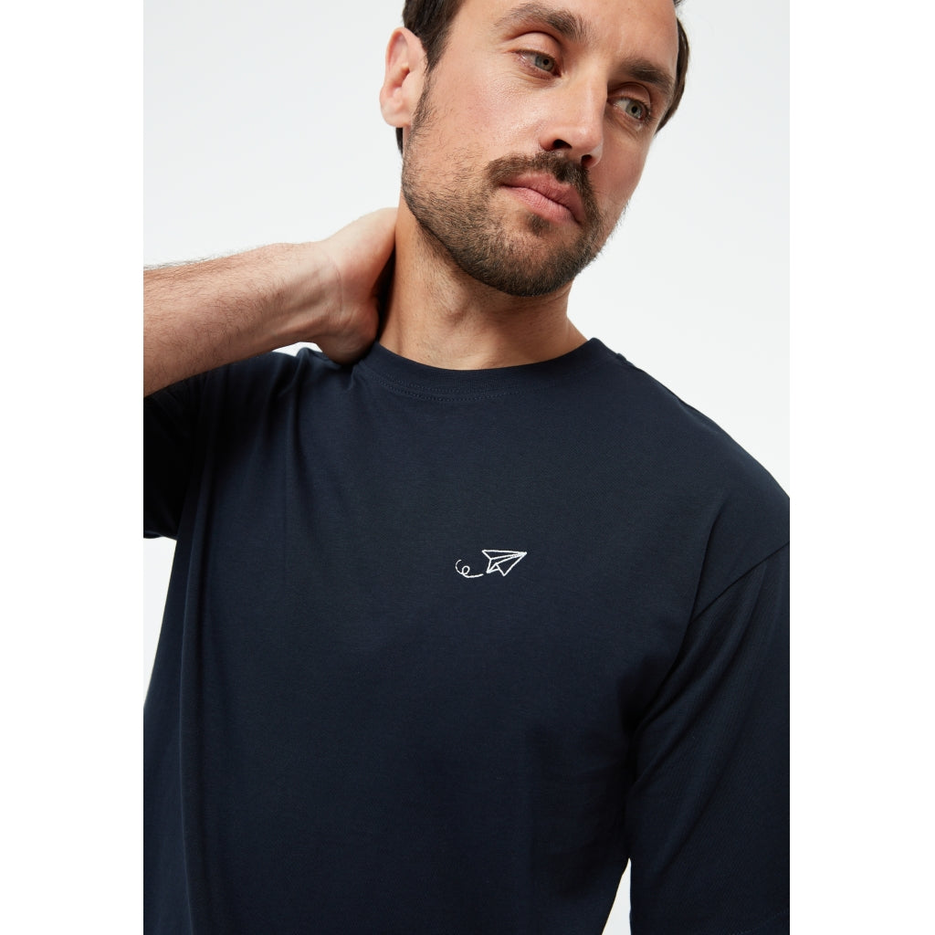 Lasse T-Shirt - Paper Plain Midnight Blue