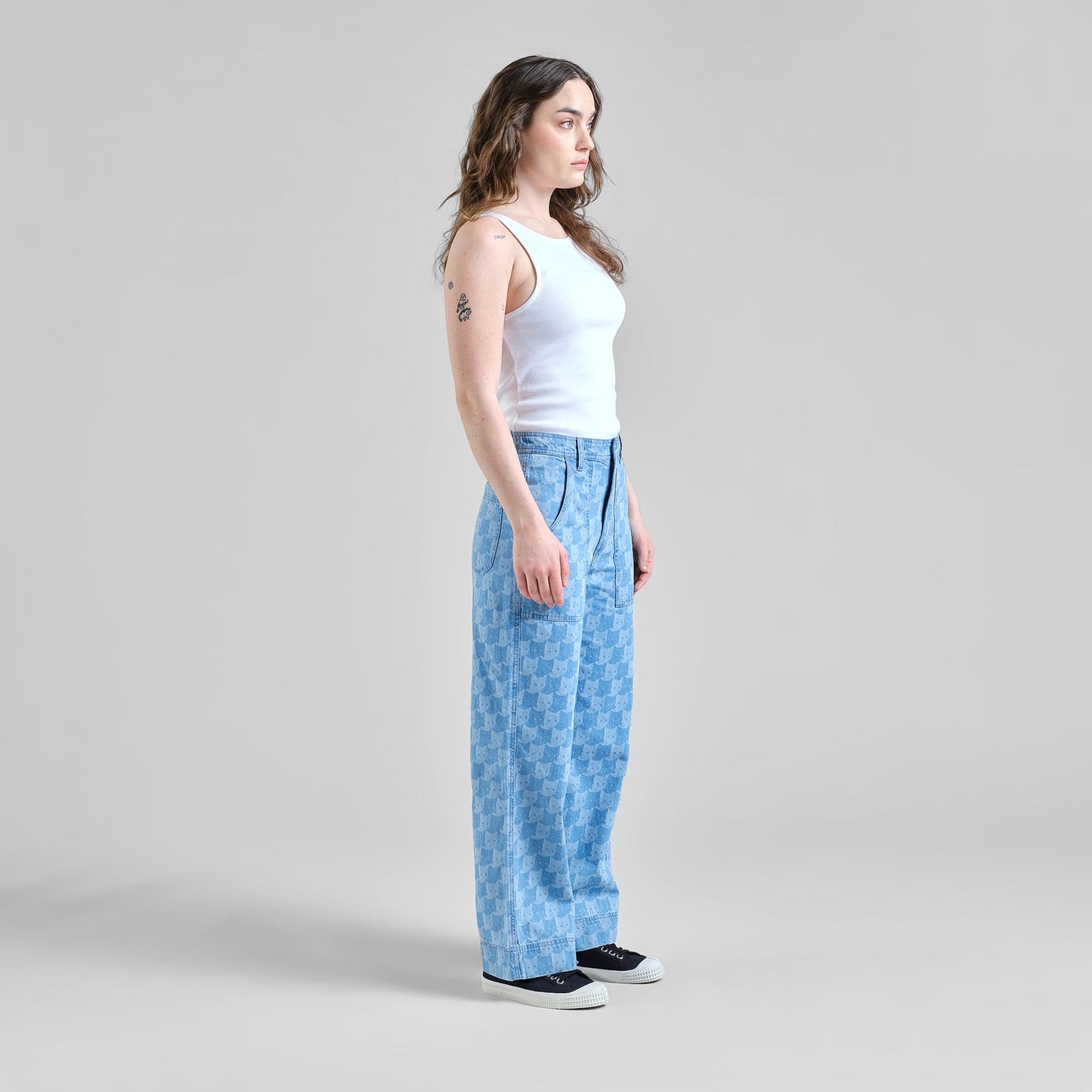 LAST ONE in XL - Vara Workwear Pepita Cats - Light Blue