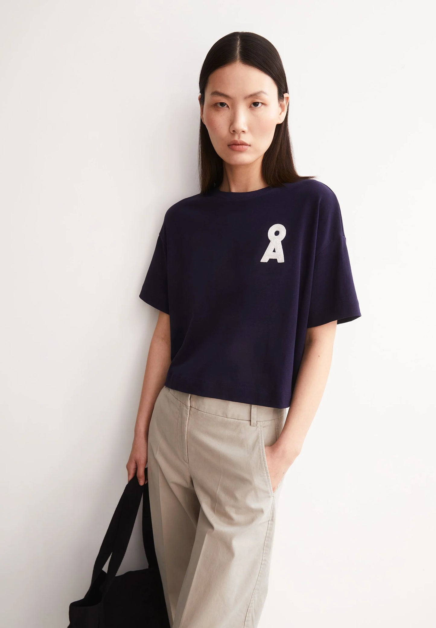 Albertaraa Boxy Tee - Tinted Navy