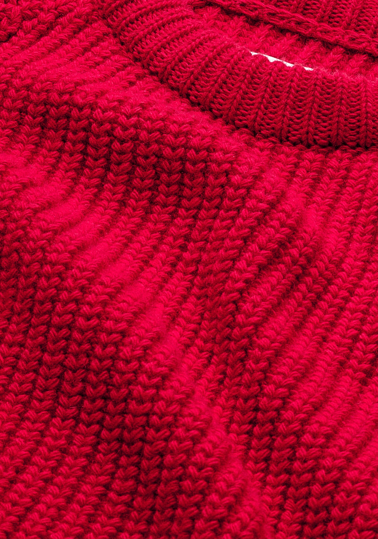 LAST ONE in L - Kaagi Pullover - Candy Apple