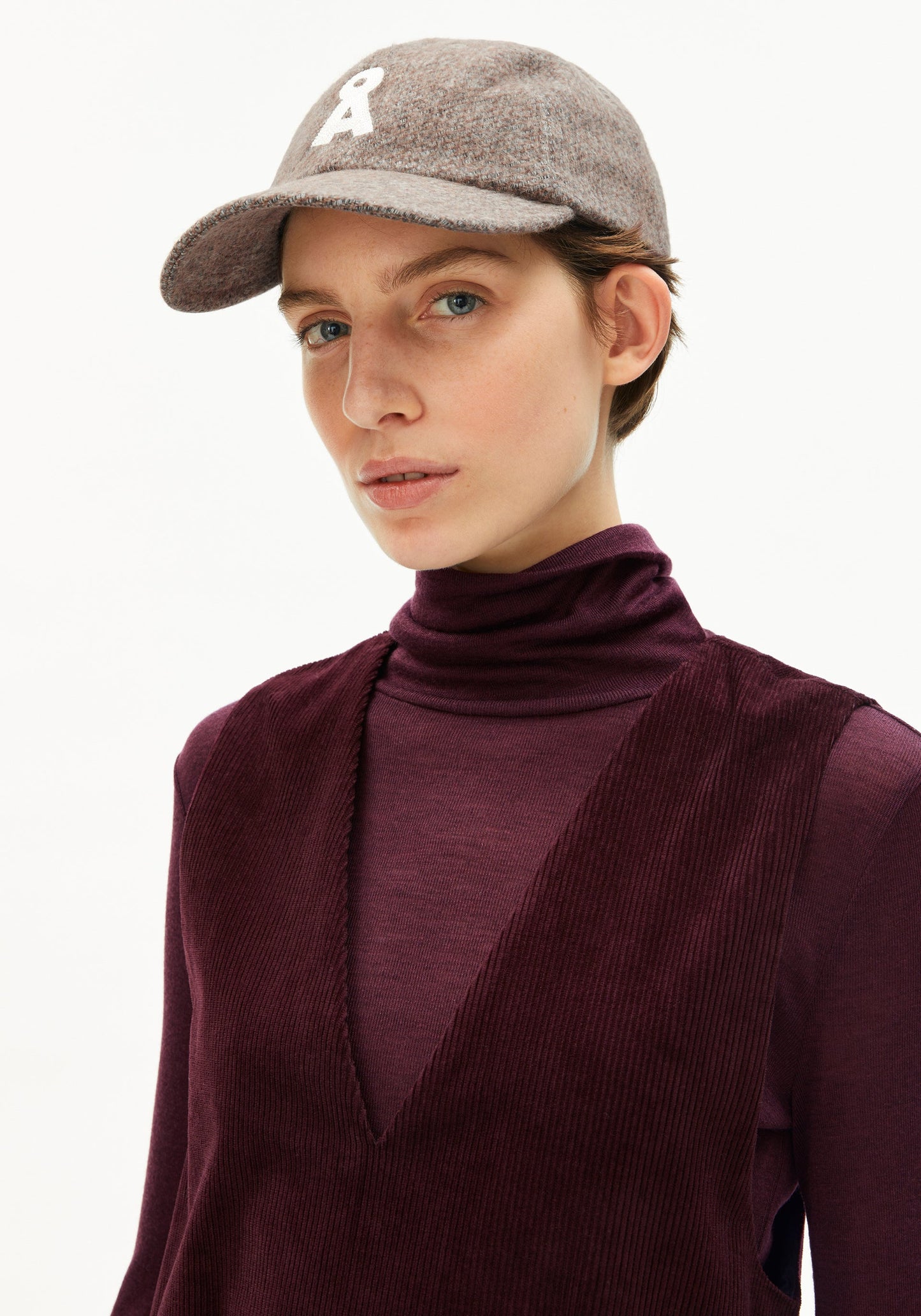 LAST ONE - Yenaas Tweed Cap - Pure/Walnut Cream