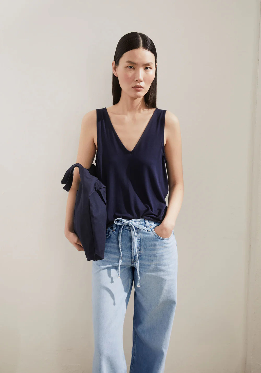 V-Neck Jersey Top - Tinted Navy