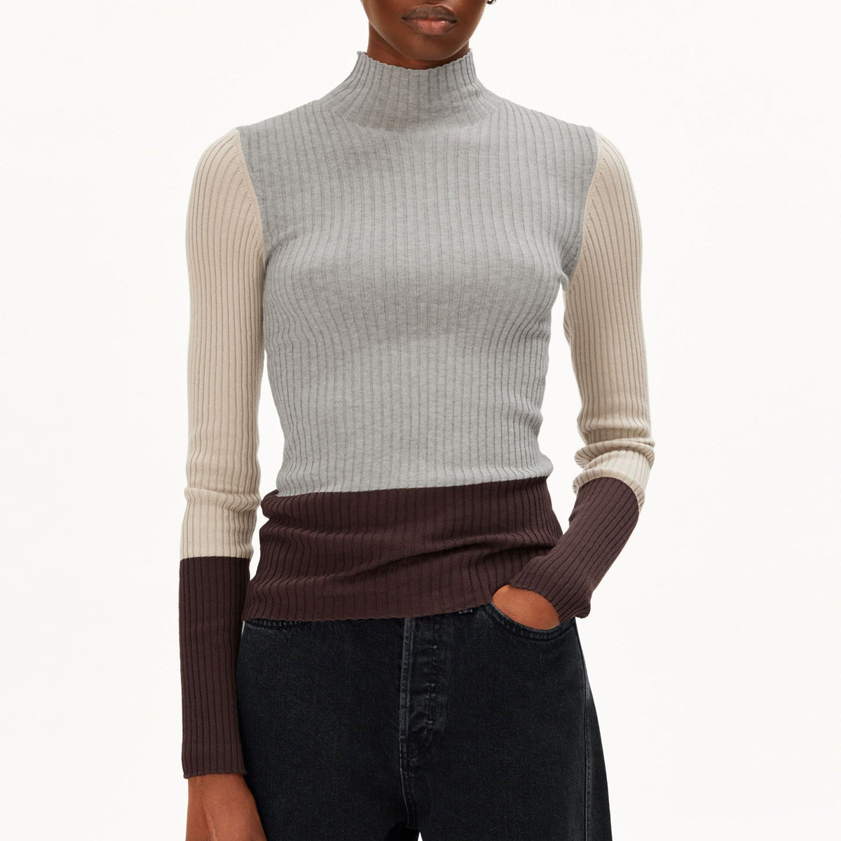 Alaania Patch Knitted Longsleeve - Silver Melange/Sandstone