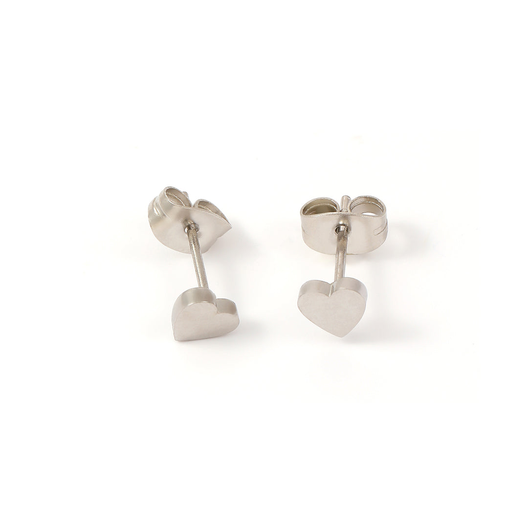 Stina Small Heart Stud Earrings - Silver