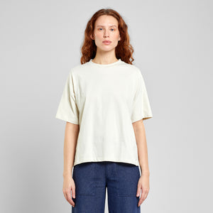 LAST ONE in M - Vadstena Base T-shirt - Oat White