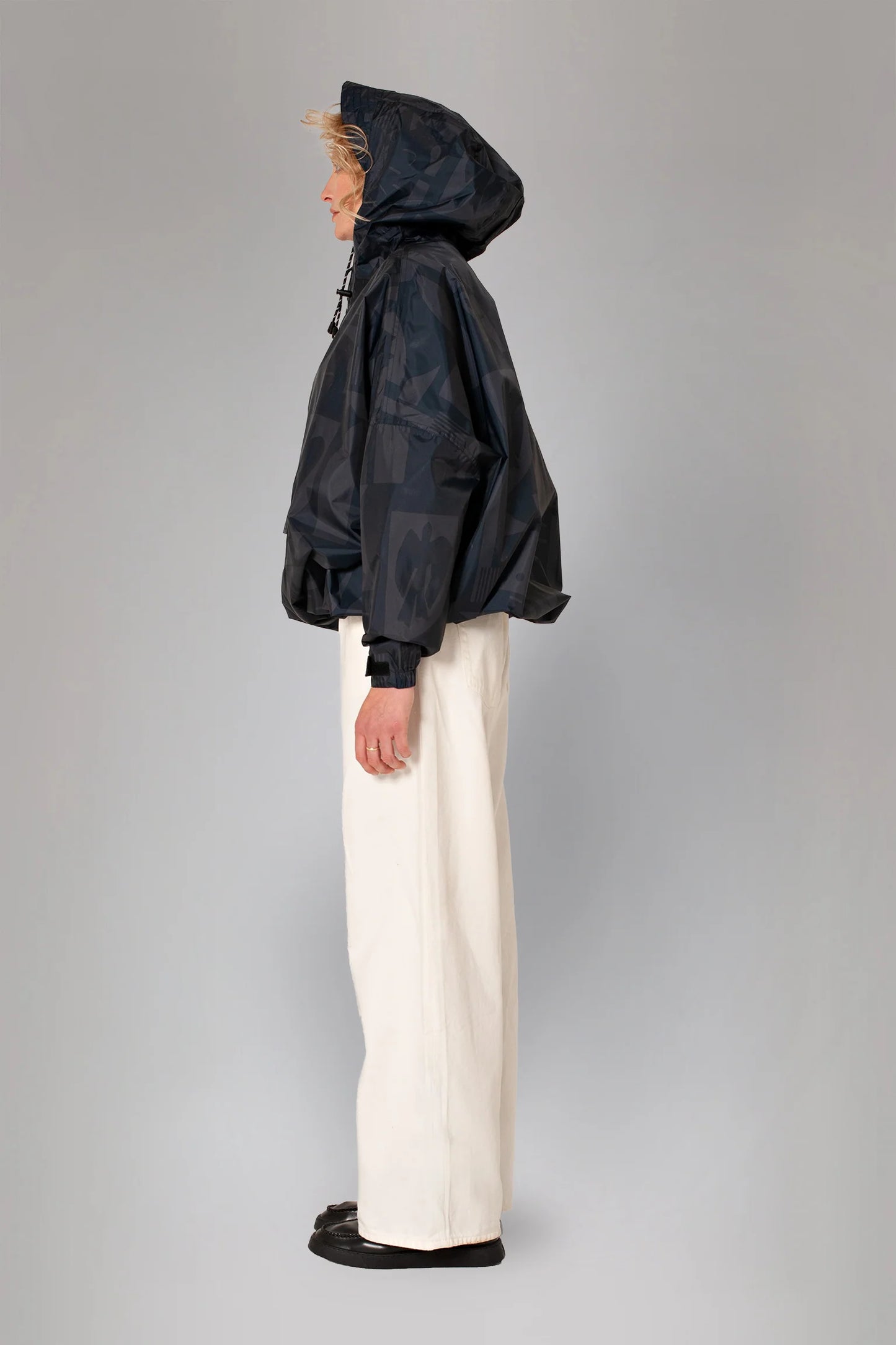 LAST ONE - Anorak - Back to Black