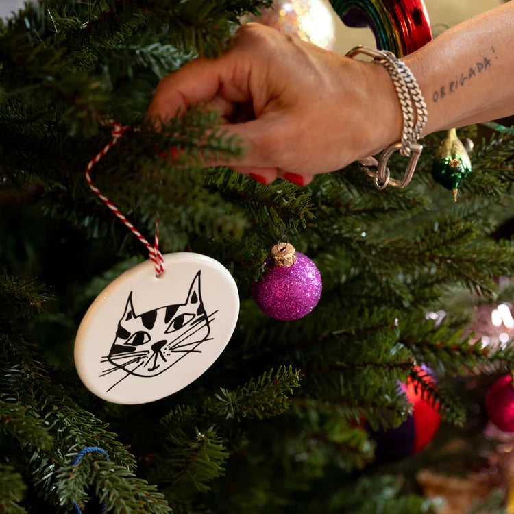 Helen B Cup Kitty Hanger