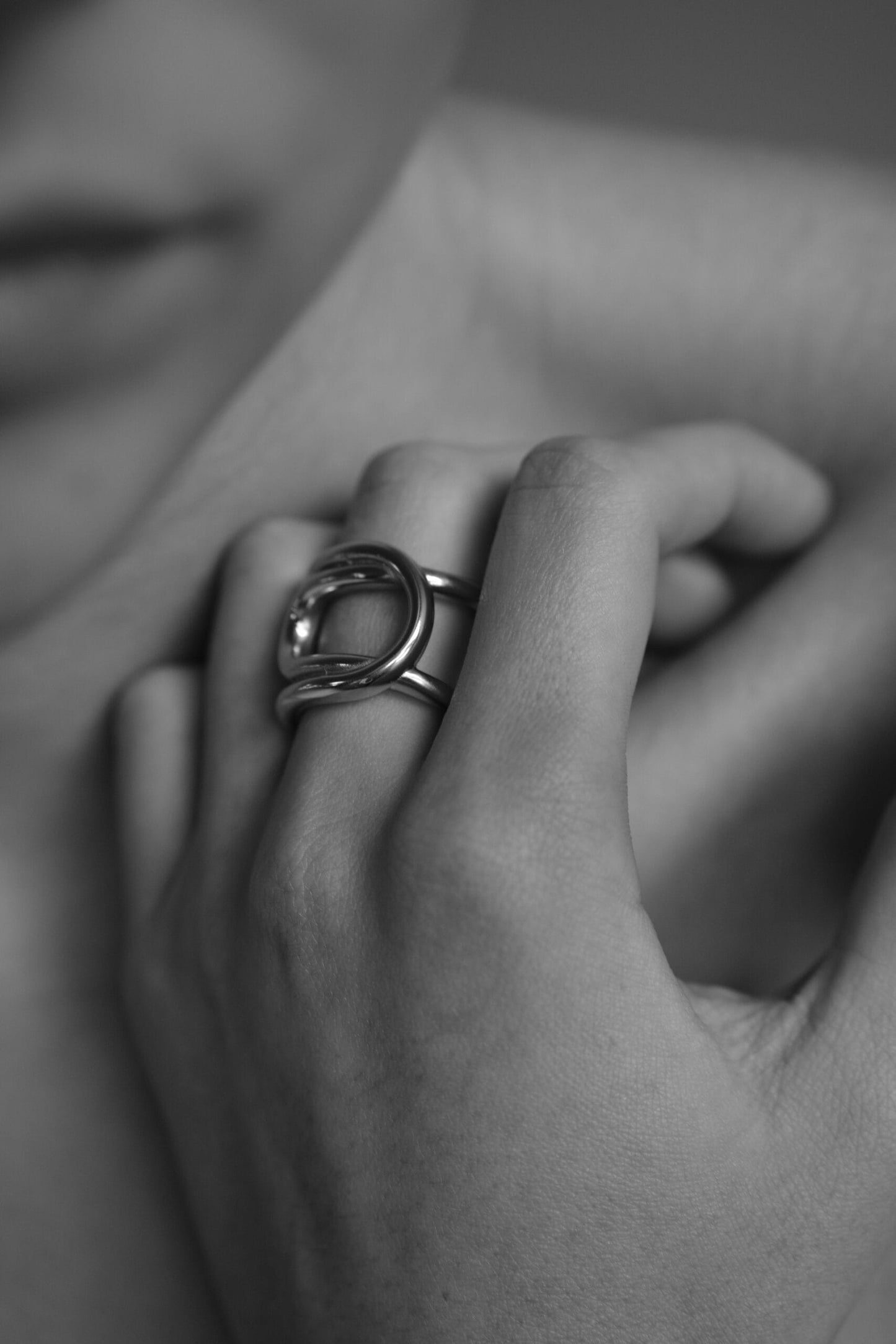 Bandhu Loop Ring - Silver