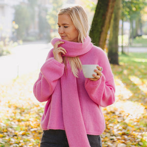 LAST ONE in S - Lejak Wool Jumper - Bonbon Pink