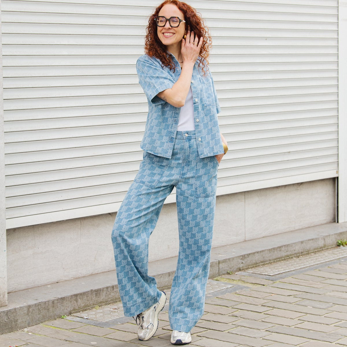 LAST ONE in XL - Vara Workwear Pepita Cats - Light Blue