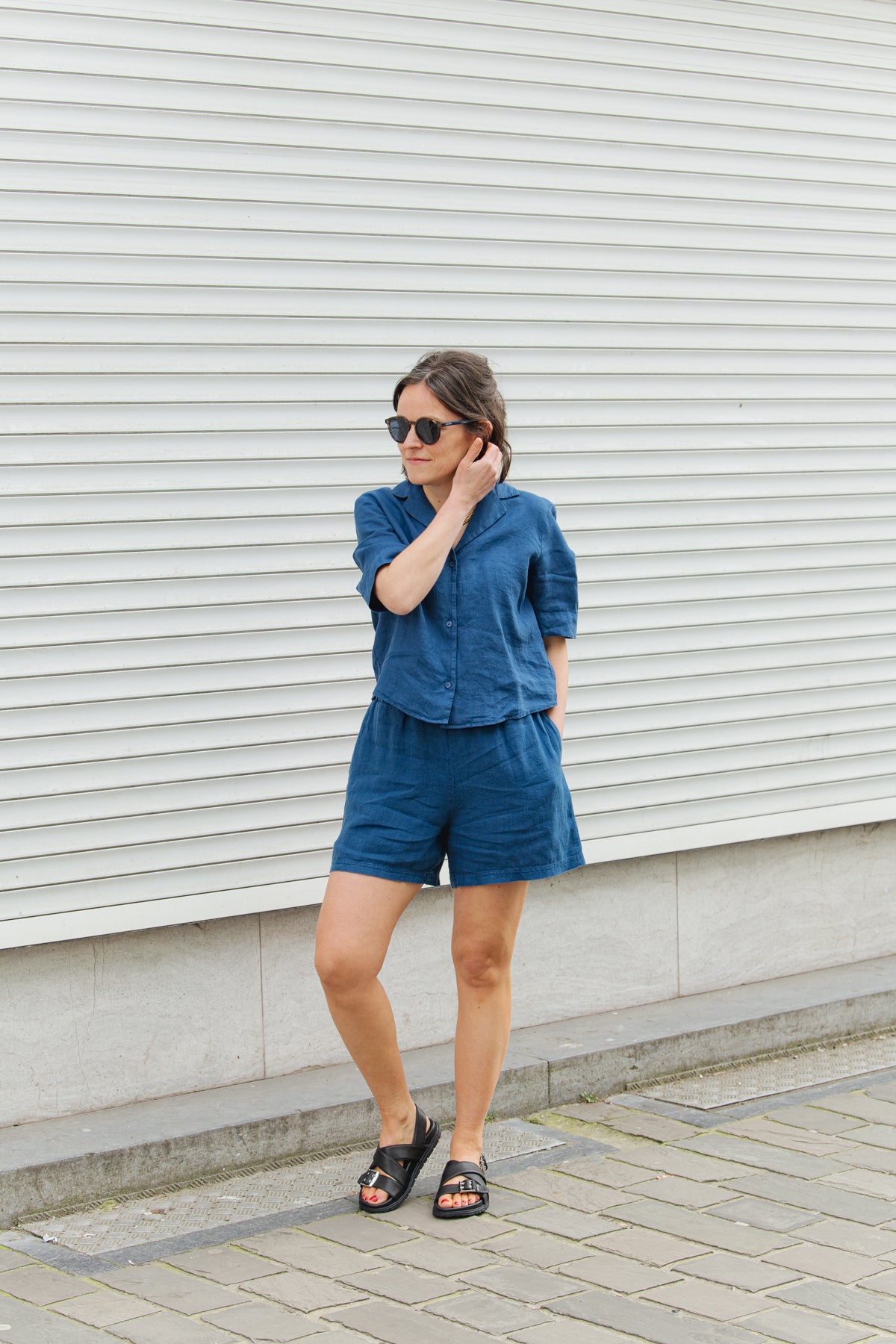 LAST ONE in L - Carol Linen Shirt - Blazing Blue