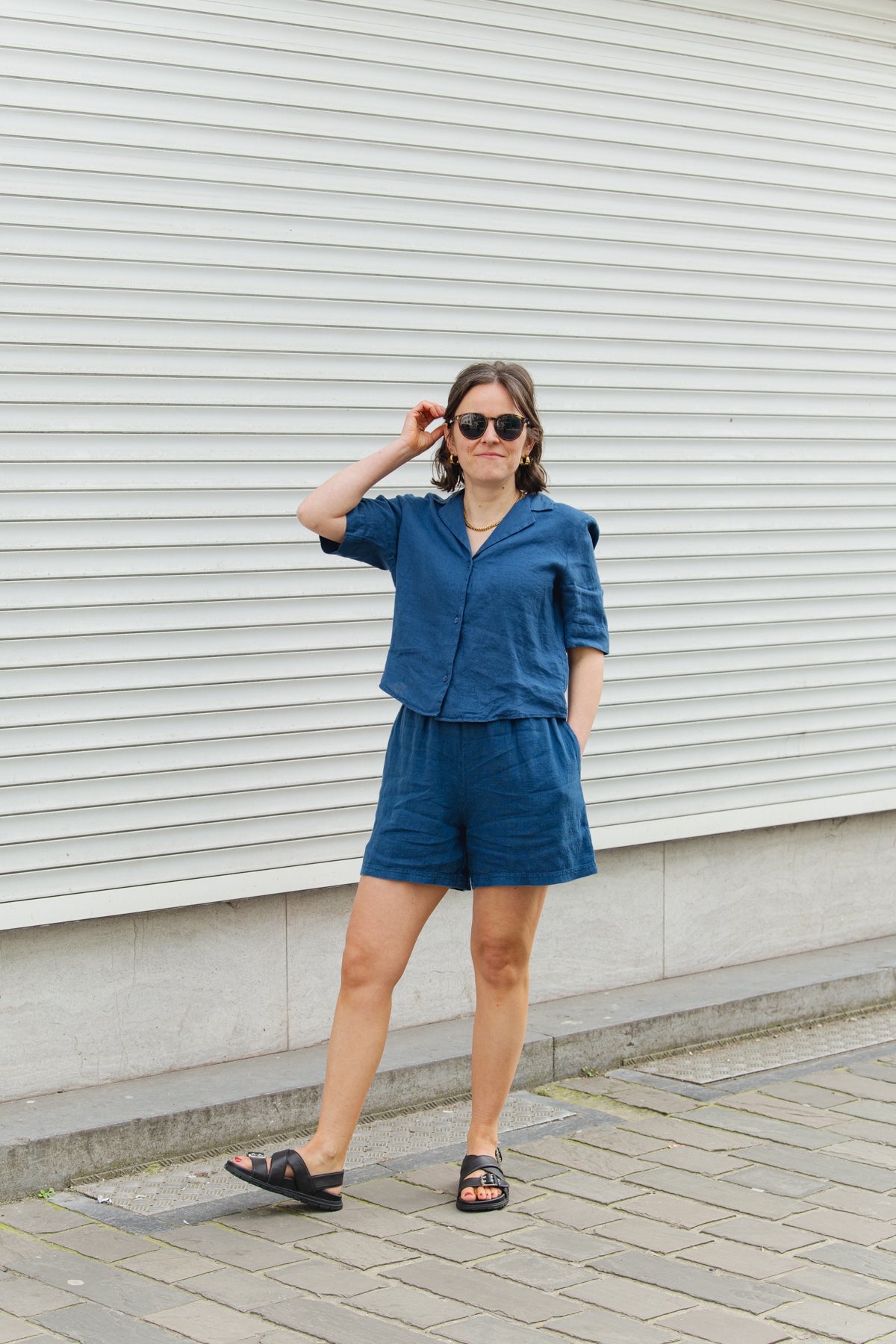 LAST ONE in L - Carol Linen Shirt - Blazing Blue
