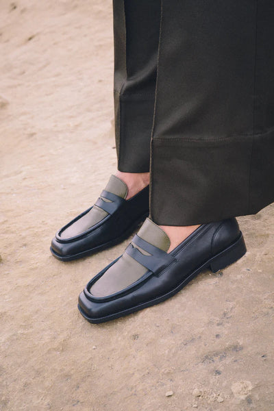 Classic Mocassins - Black/Olive