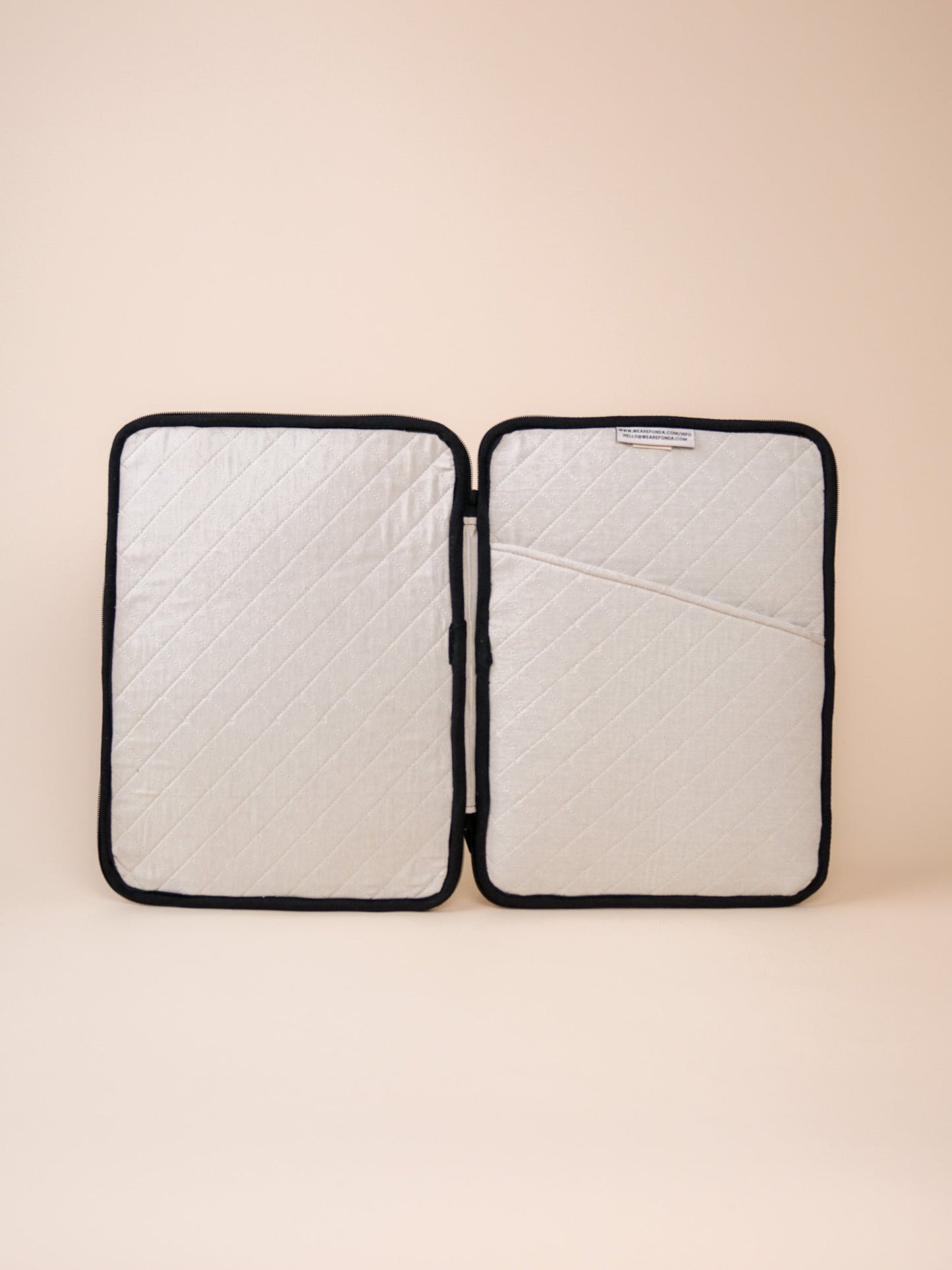 Laptop Sleeve 14" - White Blue Pink