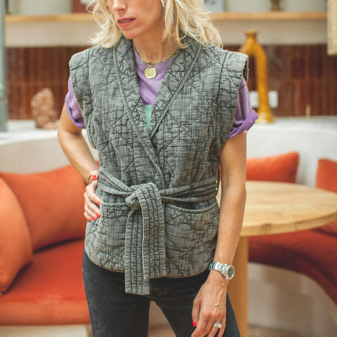 LAST ONE in S - Anab Quilted Vest - Carbon