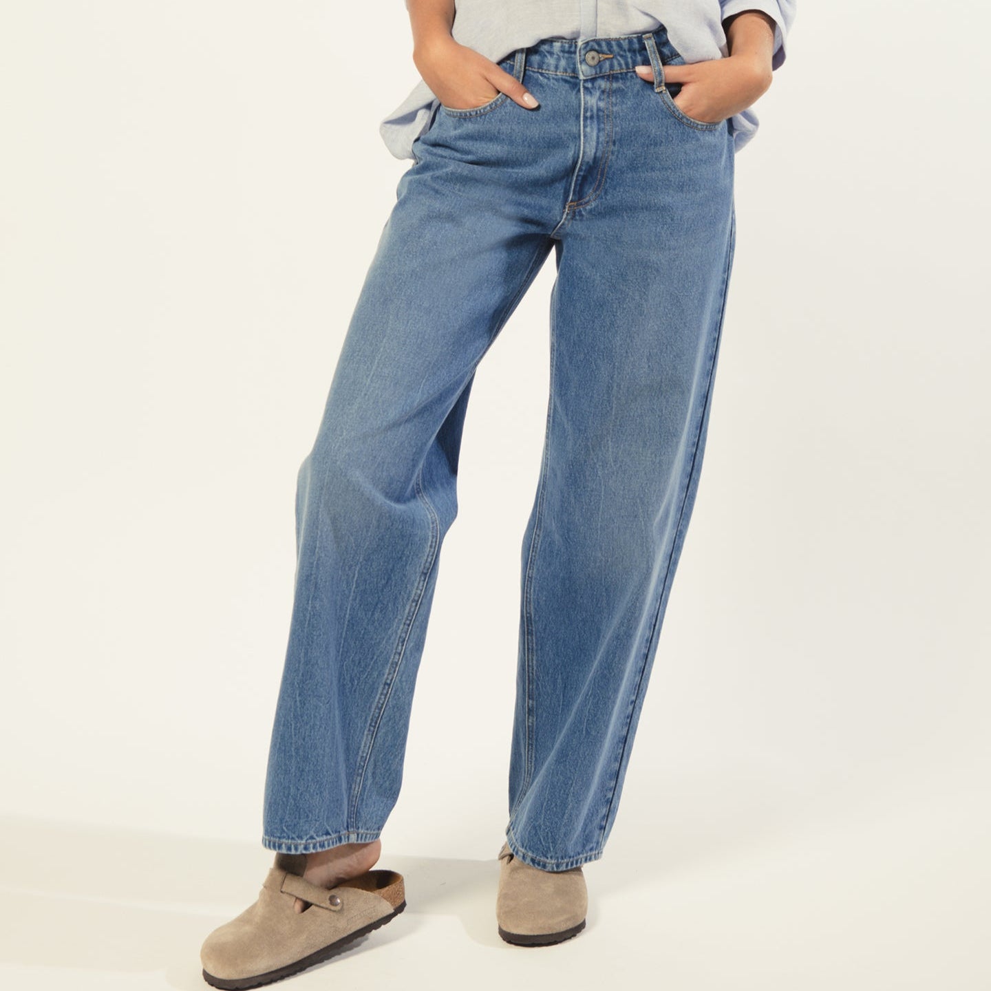LAST ONE in 38 - Odette Jeans 230 - Mid Blue