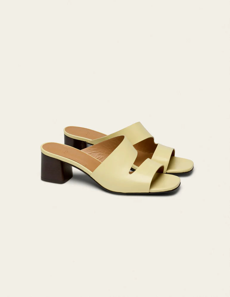 Fika Mules - Pastel Yellow