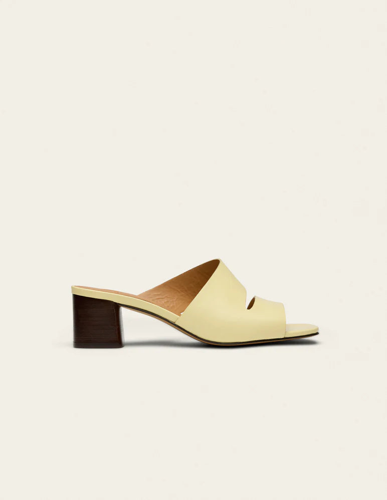 Fika Mules - Pastel Yellow