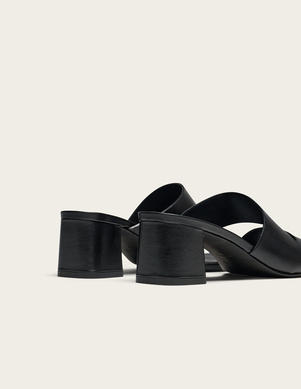 Fika Mules - Black