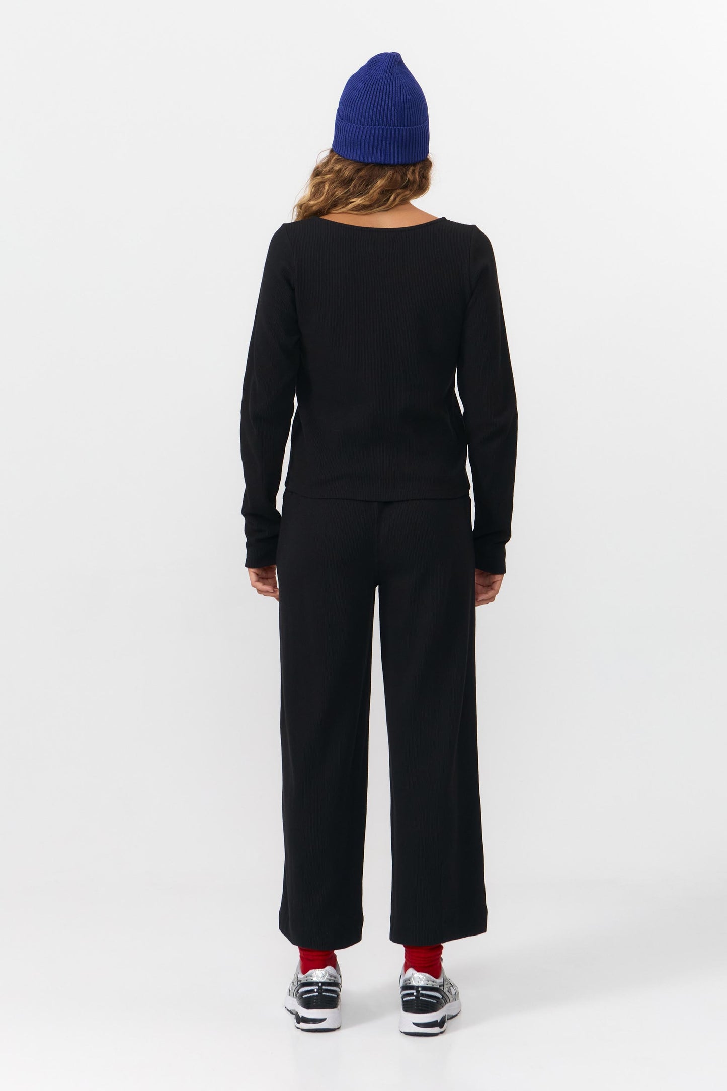 LAST ONE in XL - Lisle Top - Black