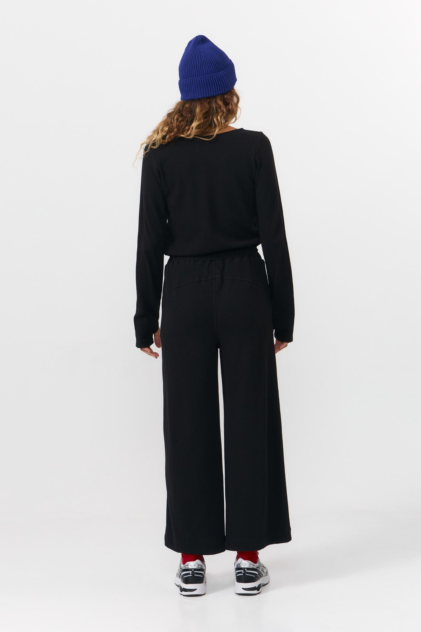 LAST ONE in XL - Lisle Top - Black