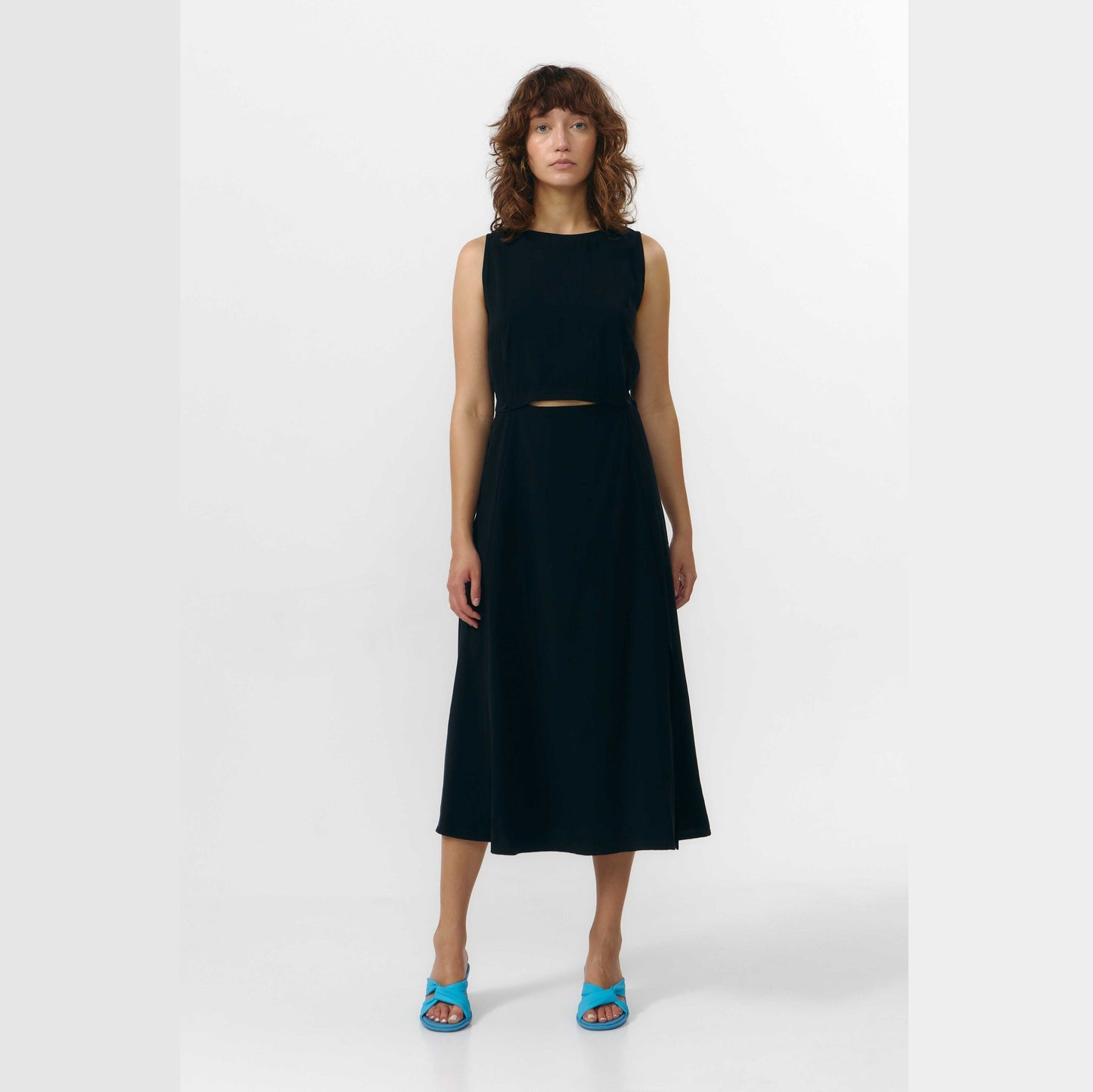 LAST ONE in L - Tera Dress - Black