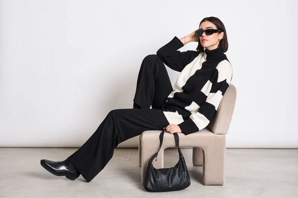 Altin Turtleneck Jumper - Off-white/black