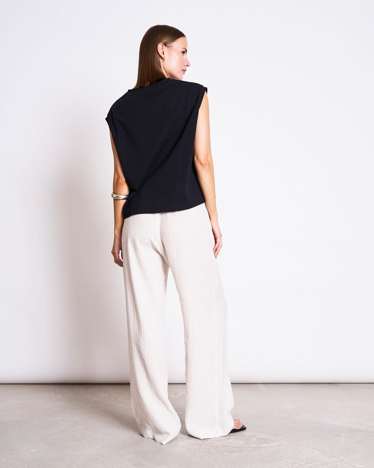 LAST ONE in XS - Ovar Boxy Top - Black