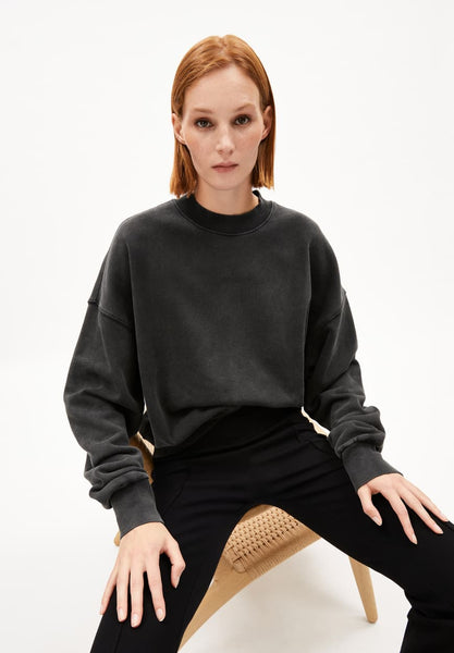 LAST ONE in M - Alizaa Wash Sweater - Black