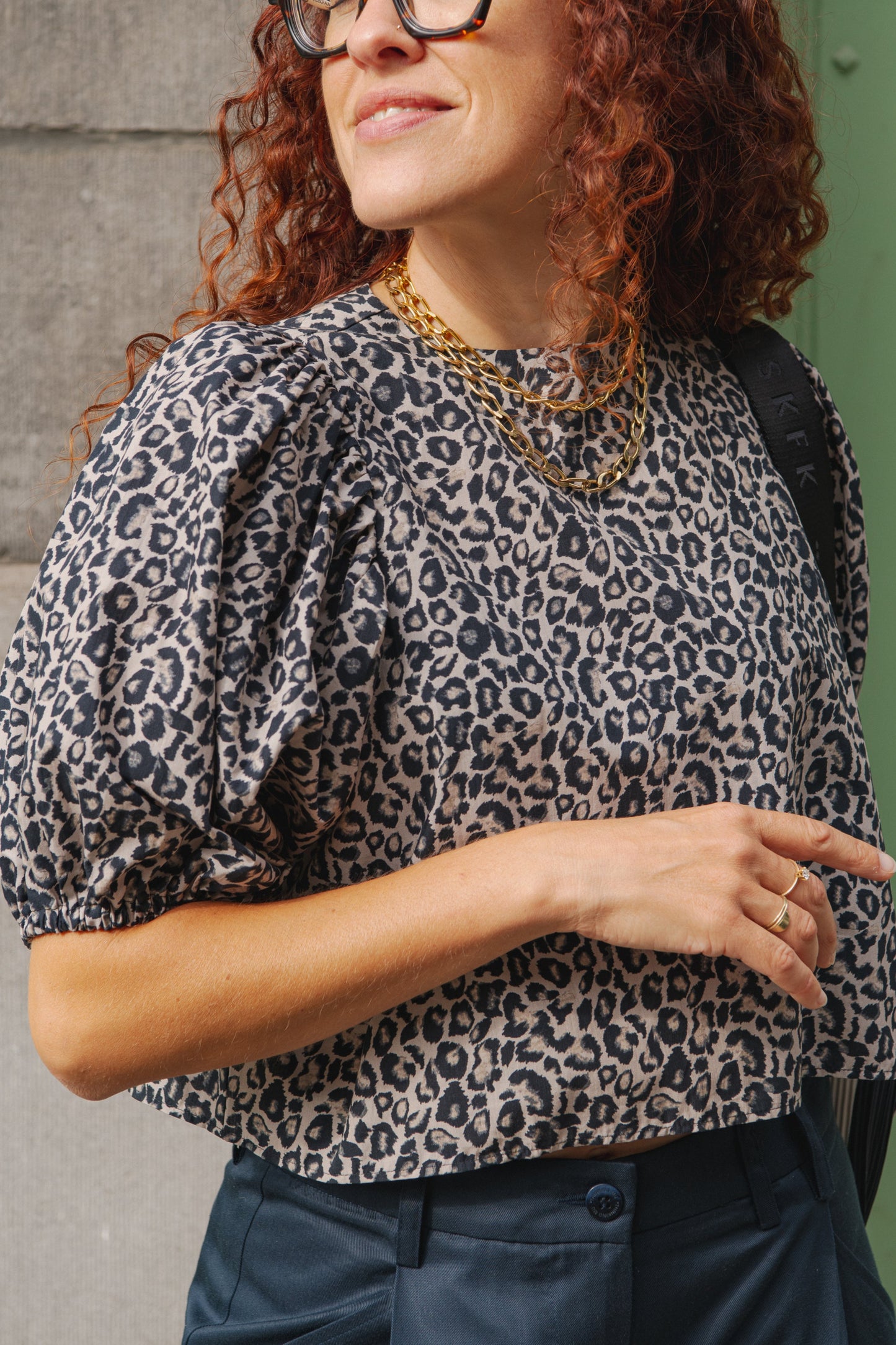 LAST ONE in S - Olmos Cropped Blouse - Leo Print