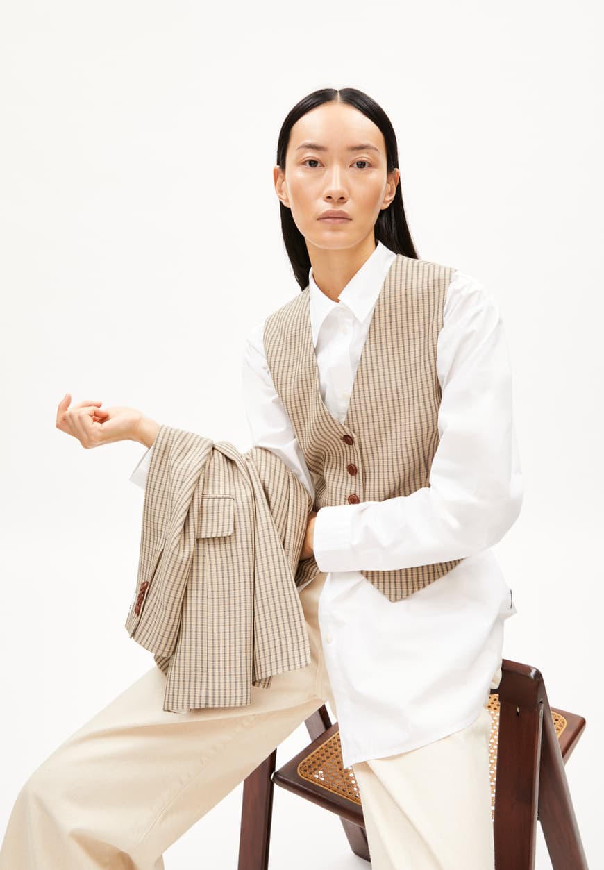 LAST ONE in XL - Sineriaa Check Vest - Sand Stone